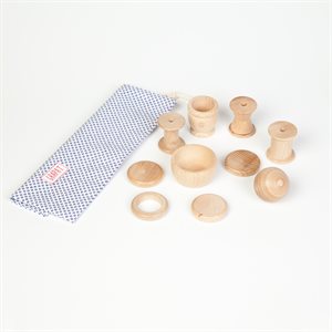 Panier au trésor en bois naturel avec 10 éléments